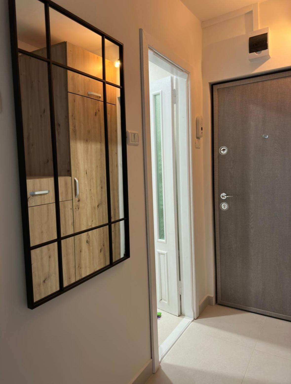 One Room Apartment- Self Check-In 24H Resita Esterno foto
